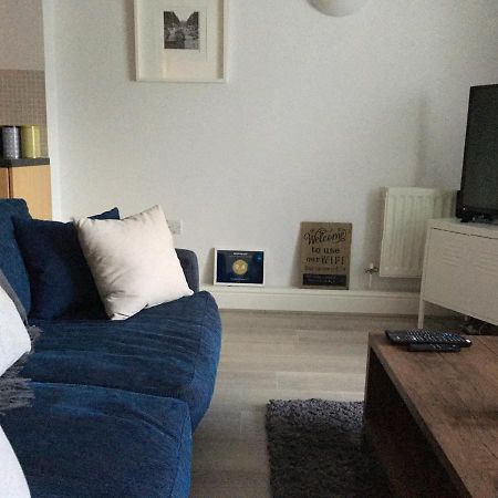 Godwin Court 21 Apartamento Swindon Exterior foto