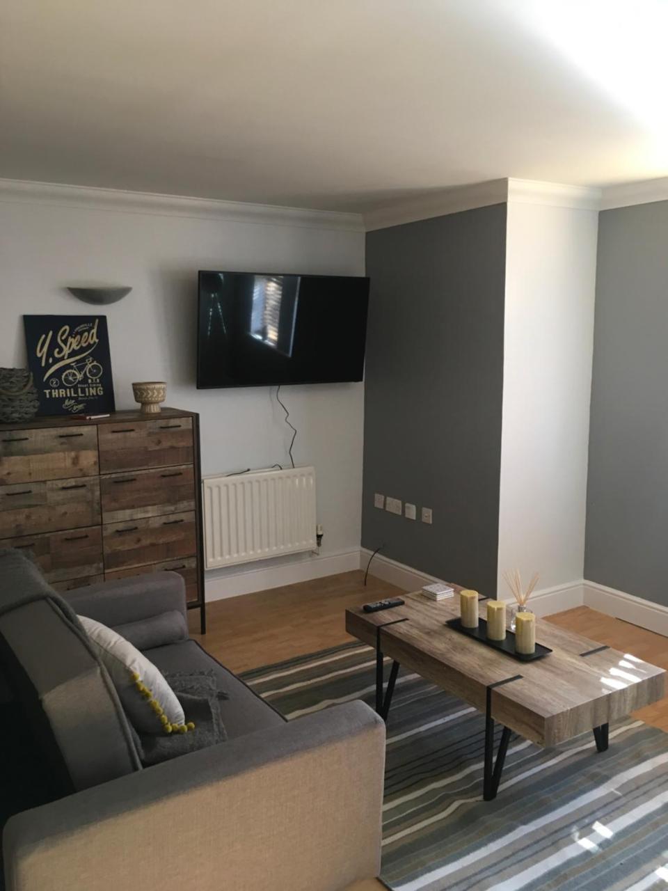 Godwin Court 21 Apartamento Swindon Exterior foto